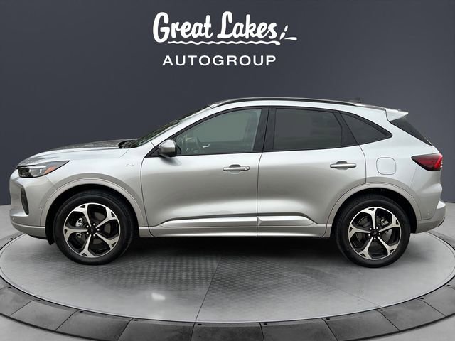 Used 2024 Ford Escape ST-Line Elite w/ Premium Technology Package image 2