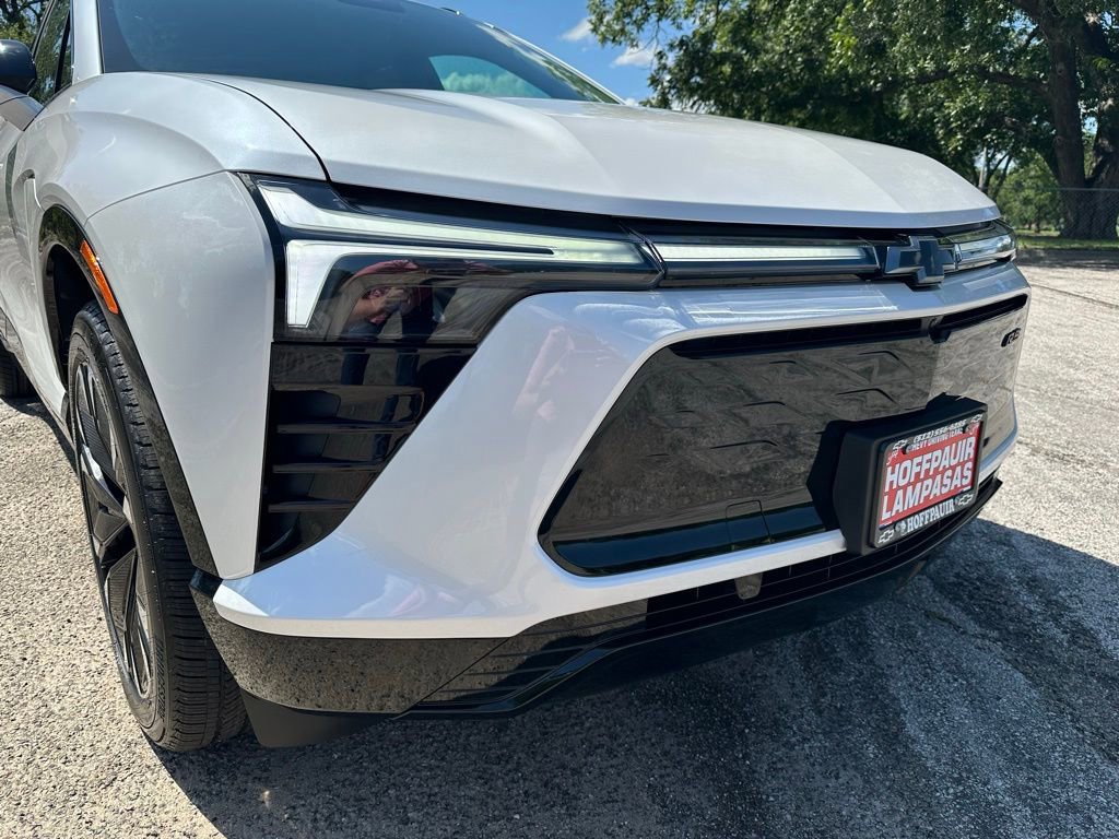 New 2025 Chevrolet Blazer EV RS image 17