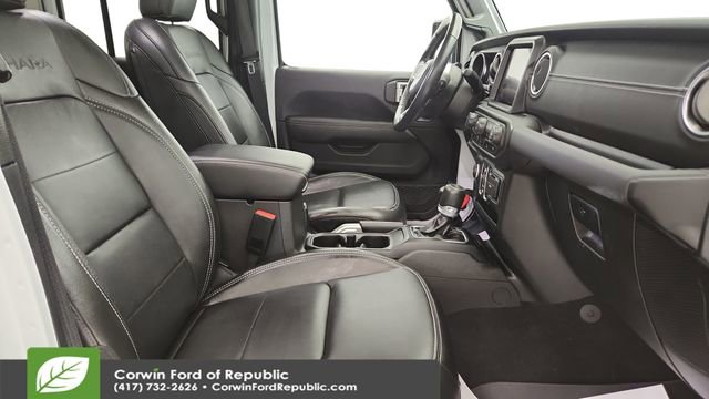Used 2022 Jeep Wrangler Unlimited Sahara w/ Cold Weather Group image 24