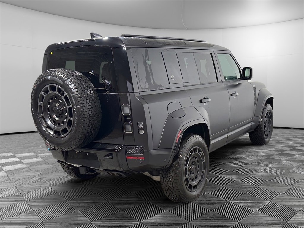 New 2026 Land Rover Defender 110 image 5