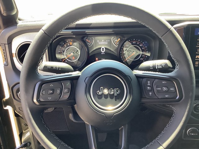 New 2025 Jeep Gladiator Sport AWD/4WD image 11