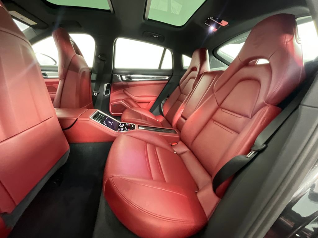 Used 2023 Porsche Panamera 4 Platinum Edition AWD/4WD image 25