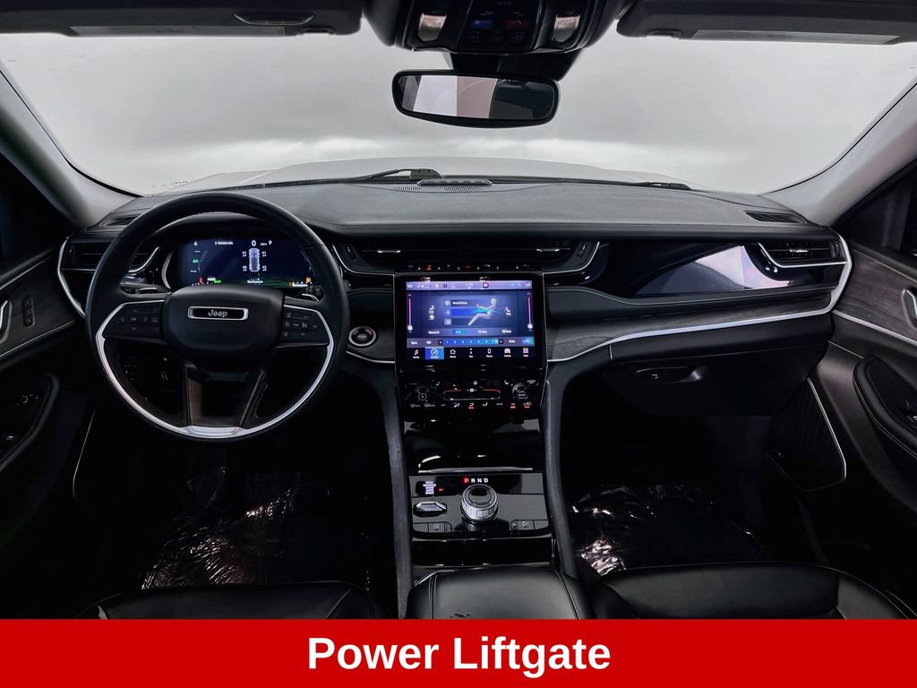 Used 2023 Jeep Grand Cherokee 4WD 4xe image 11