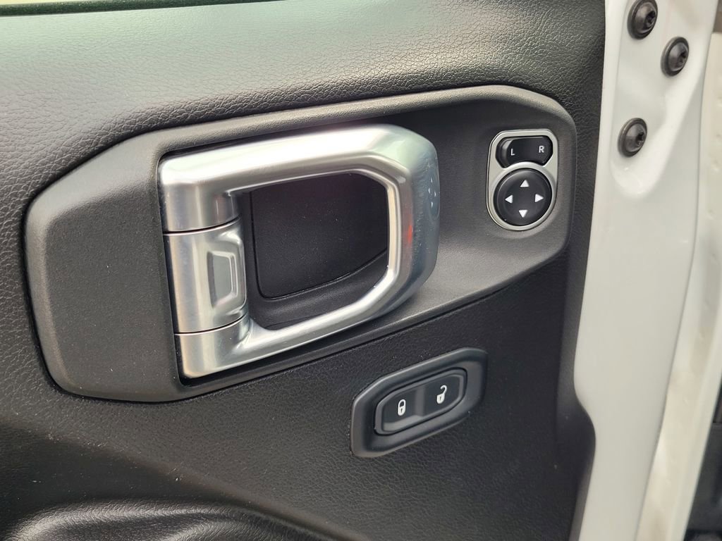 Used 2024 Jeep Wrangler Unlimited Rubicon image 16