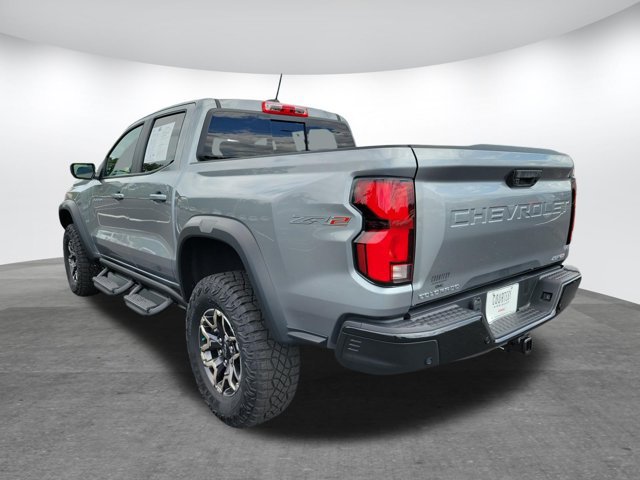 Used 2024 Chevrolet Colorado ZR2 w/ Safety Package AWD/4WD image 5