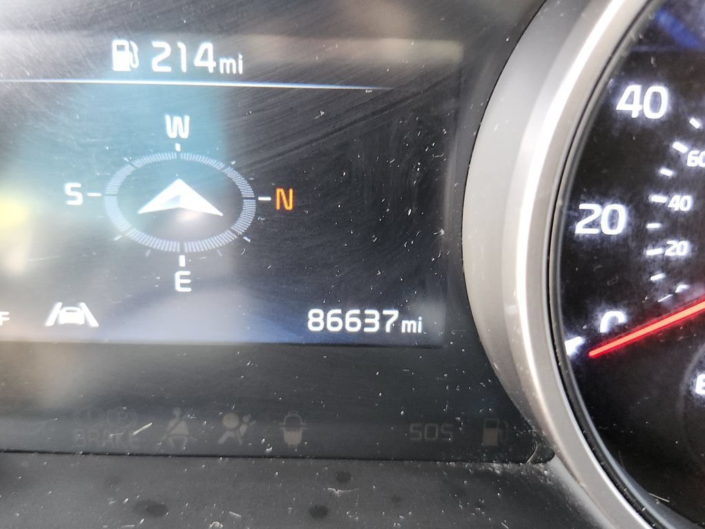 Used 2022 Kia Carnival SX FWD image 33