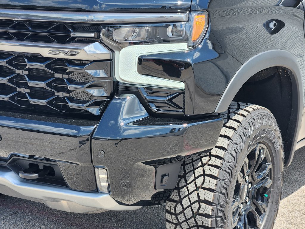 New 2026 Chevrolet Silverado 1500 ZR2 w/ Dark Appearance Package AWD/4WD image 6