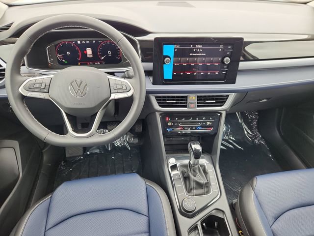 New 2026 Volkswagen Taos SEL image 9