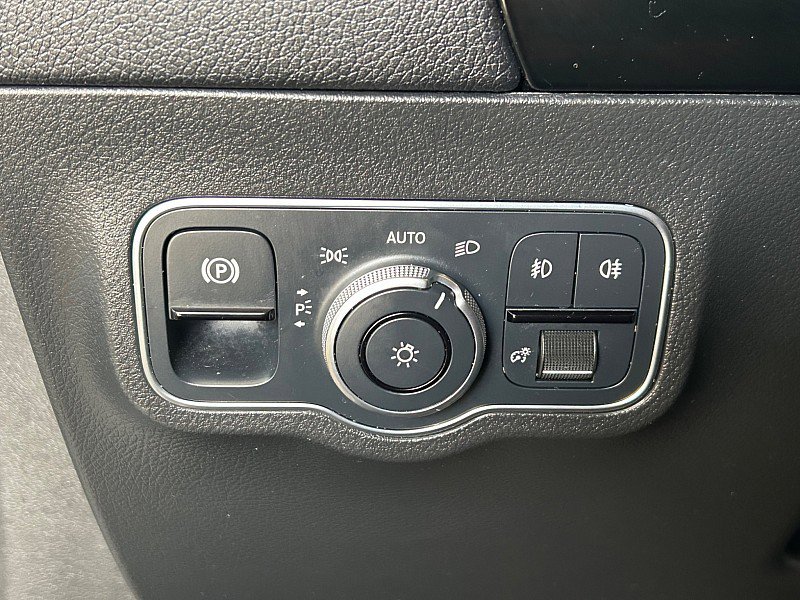 Used 2021 Mercedes-Benz GLA 250 image 28