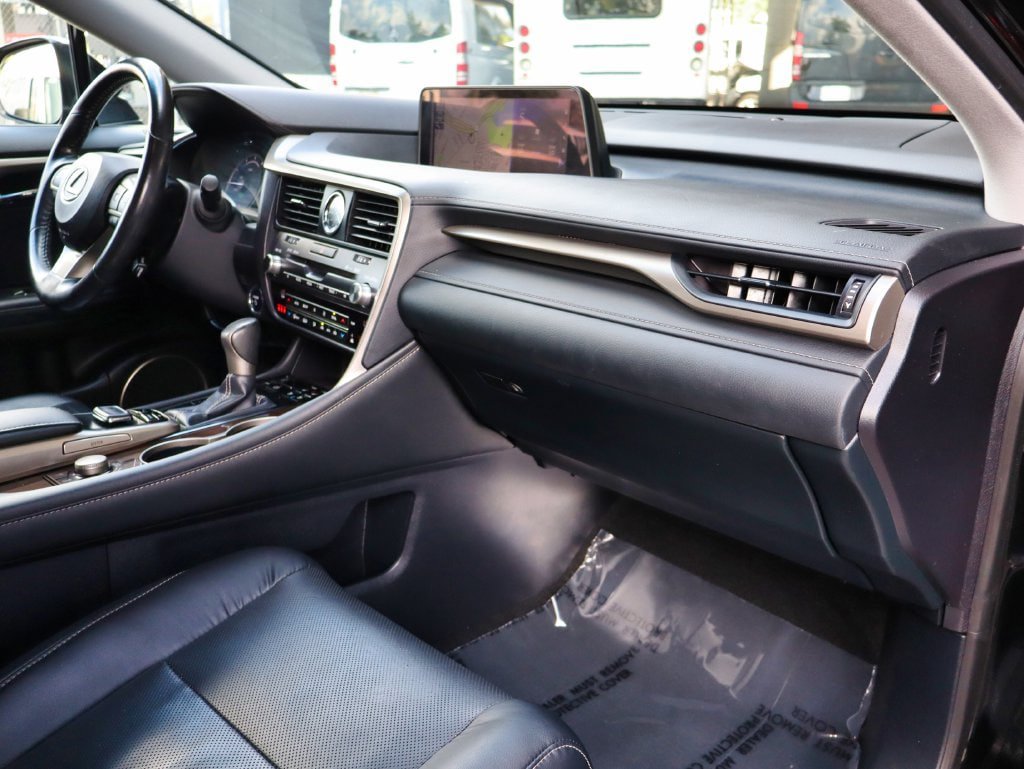 Used 2019 Lexus RX 450h AWD image 25