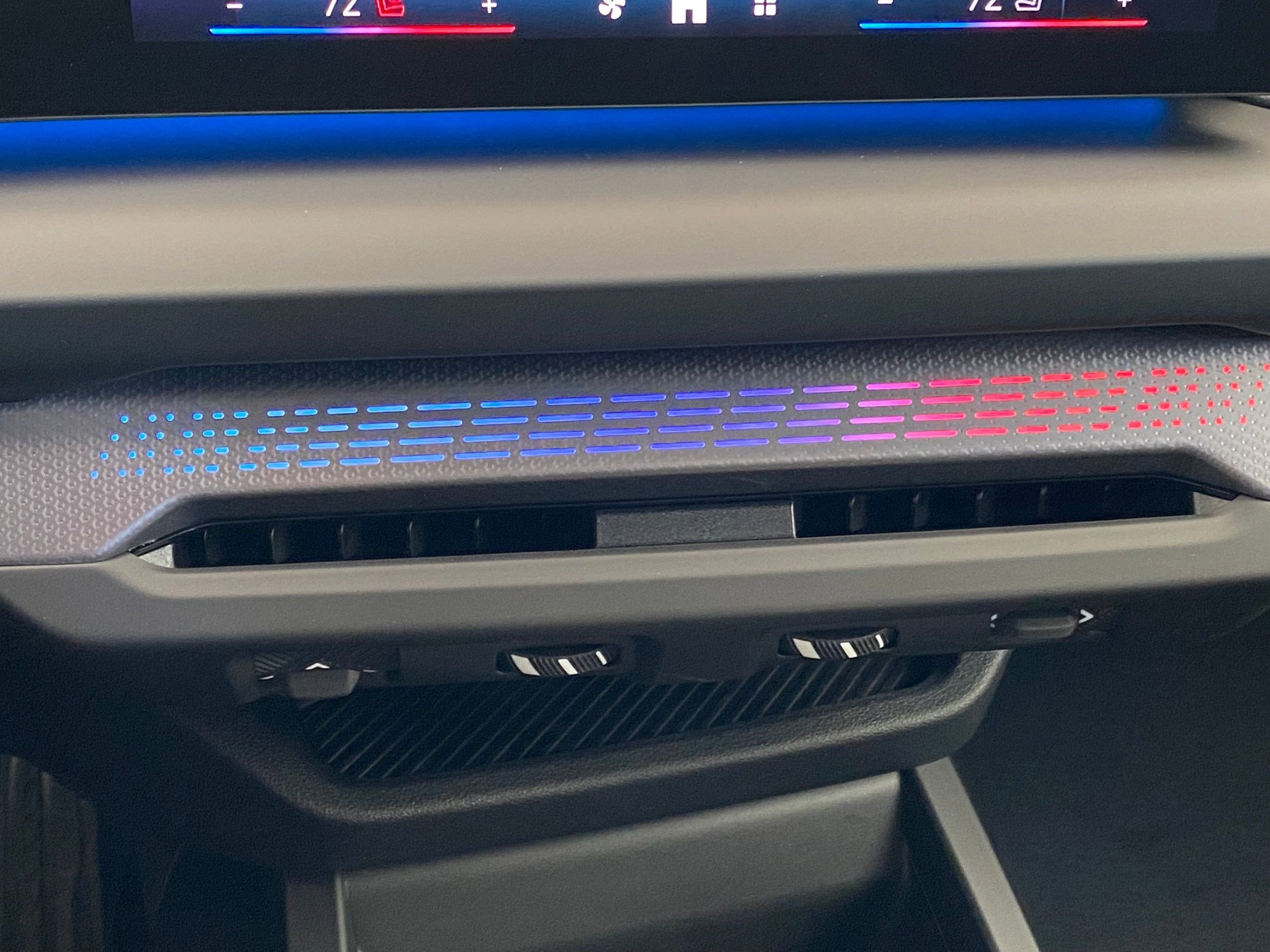 New 2026 BMW M235i xDrive w/ M Performance Package image 27