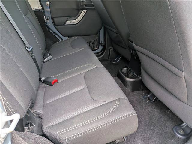 Used 2014 Jeep Wrangler Unlimited Sahara AWD/4WD image 18
