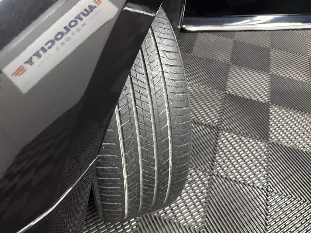 Used 2019 Volkswagen Beetle 2.0T SE image 35