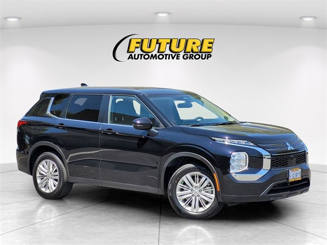 Used 2023 Mitsubishi Outlander ES