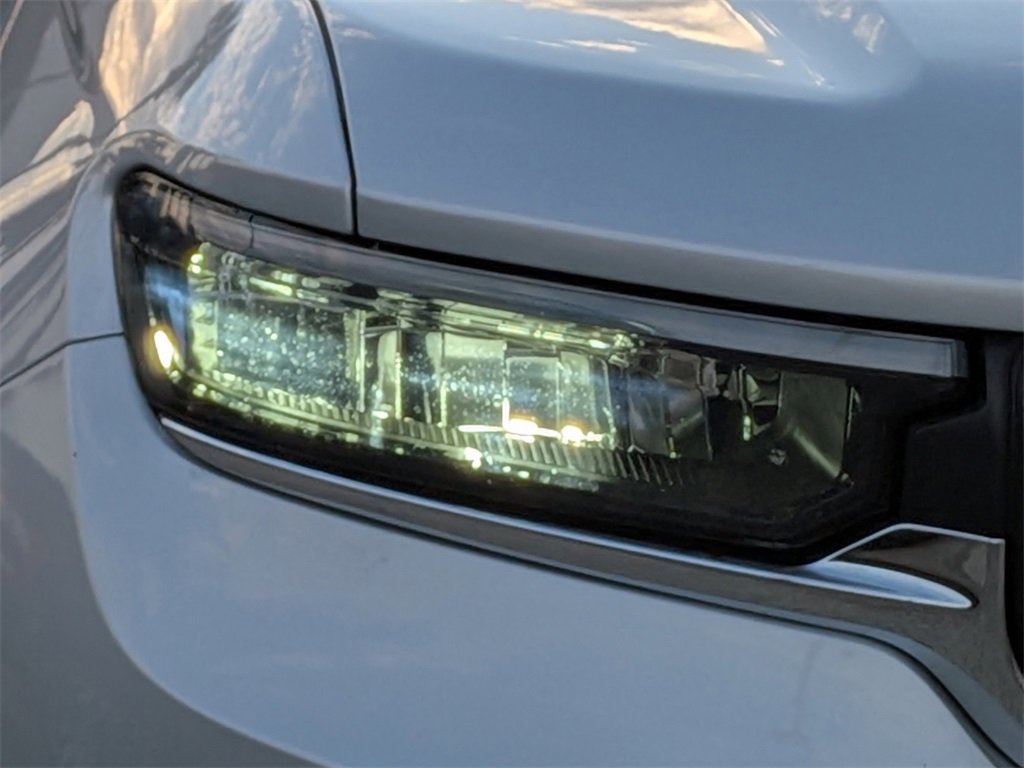 Used 2024 Jeep Grand Cherokee L Laredo w/ Luxury Tech Group I image 9