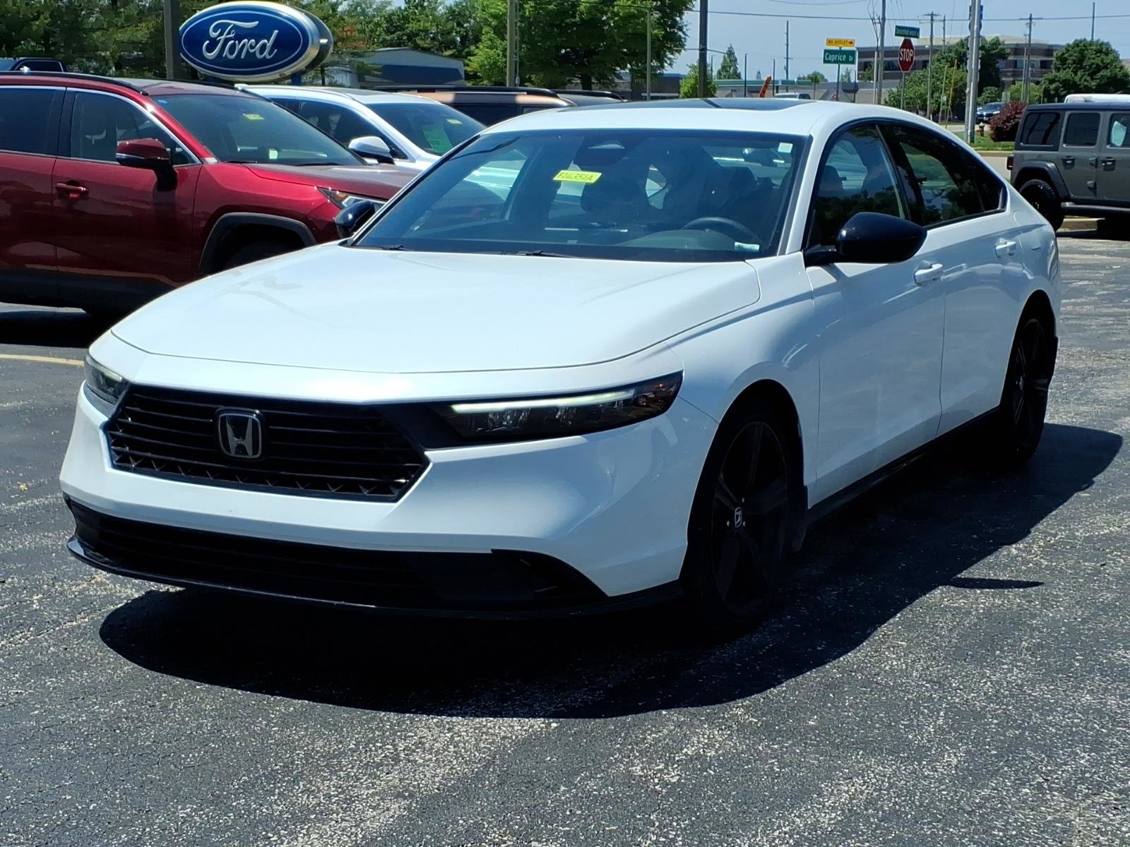 Used 2023 Honda Accord Sport image 3