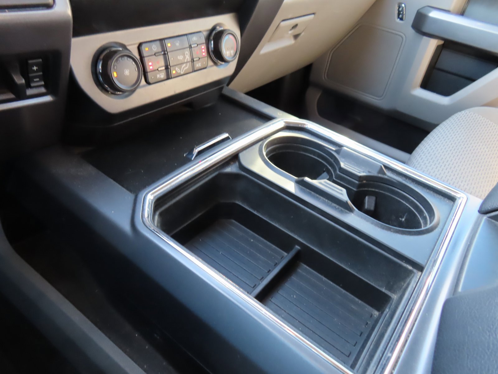 Used 2022 Ford F250 XLT w/ XLT Premium Package image 29