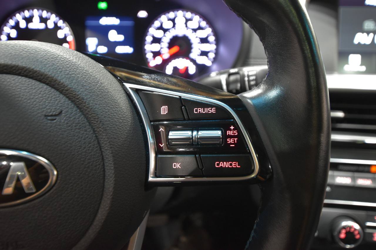 Used 2020 Kia Optima SE FWD image 16