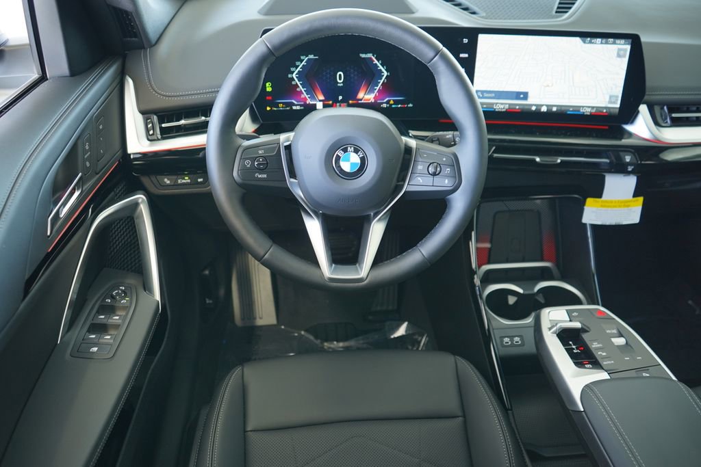 Used 2025 BMW X1 xDrive28i w/ Technology Package image 16