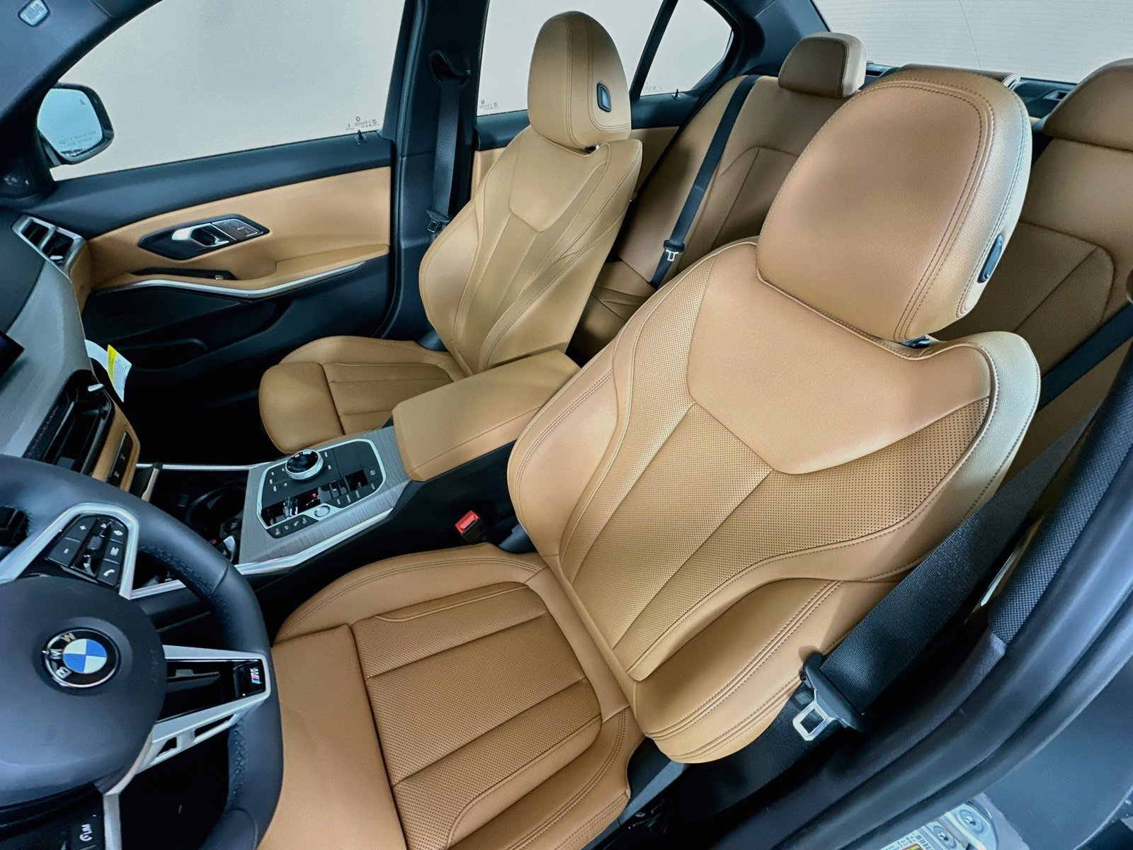 New 2026 BMW 330i xDrive Sedan w/ M Sport Package AWD/4WD image 34