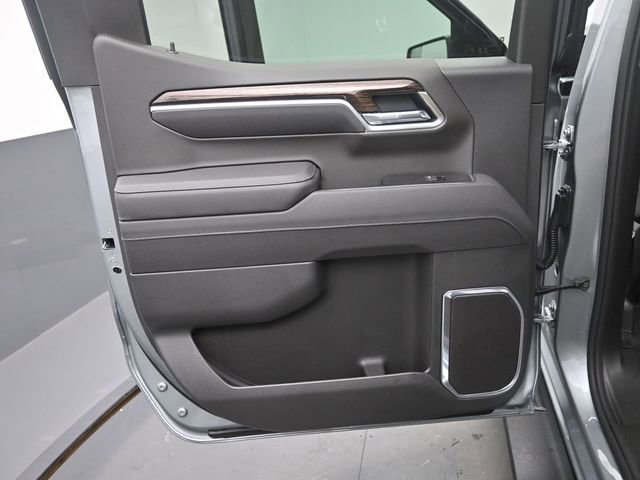 New 2026 GMC Sierra 1500 Elevation w/ LPO, Elevation Black Package image 14