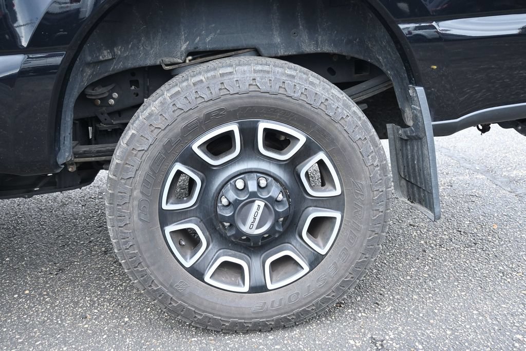 Used 2024 Ford F350 Platinum AWD/4WD image 9