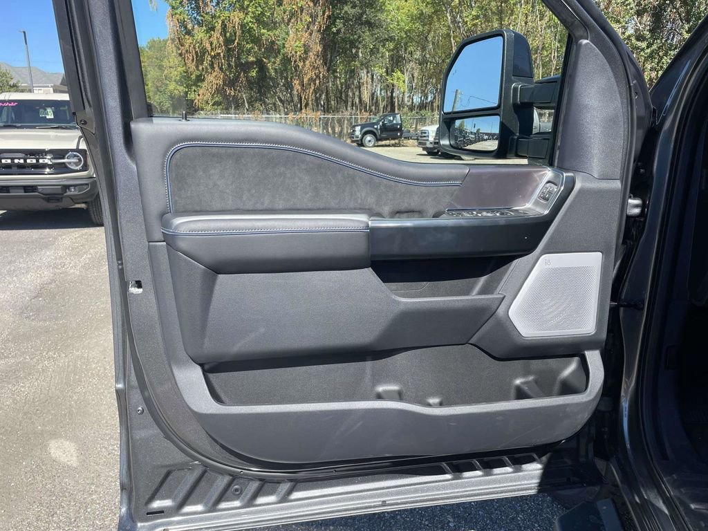 New 2026 Ford F350 Lariat w/ Black Appearance Package image 15