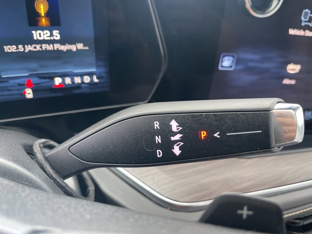 Certified 2025 Chevrolet Tahoe Premier image 30