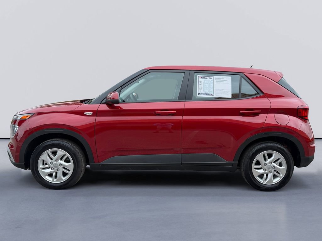 Used 2026 Hyundai Venue SE FWD image 6