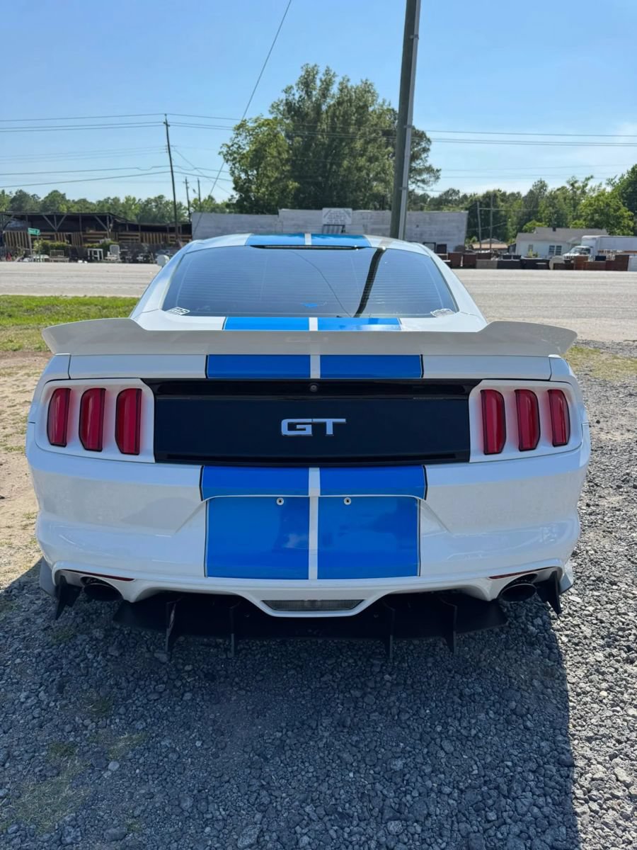 Used 2016 Ford Mustang GT RWD image 8