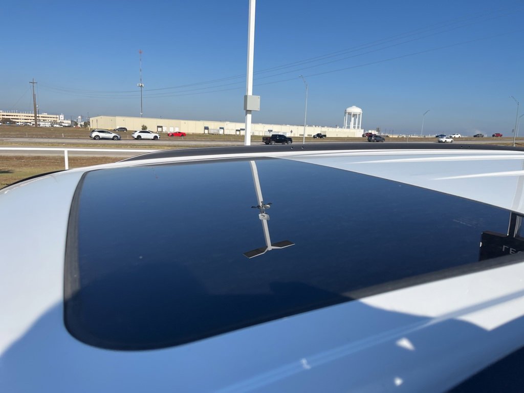 Used 2022 Lexus LX 600 4WD w/ Appearance Package image 9