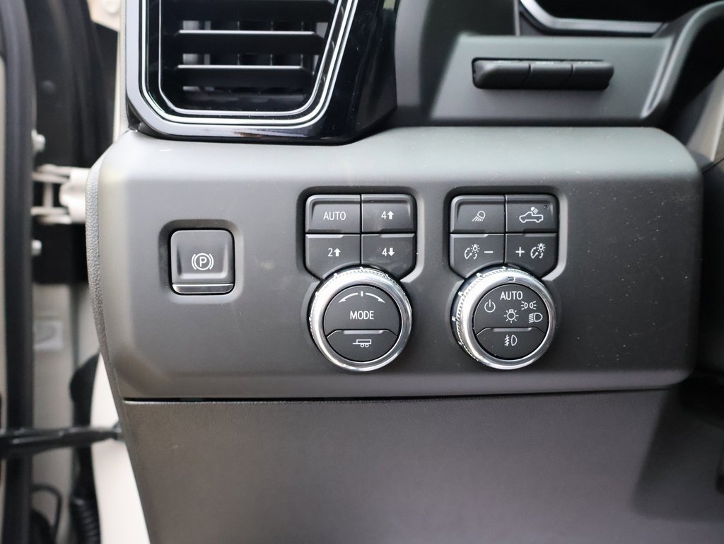 New 2026 GMC Sierra 2500 AT4 w/ AT4 Premium Plus Package image 15