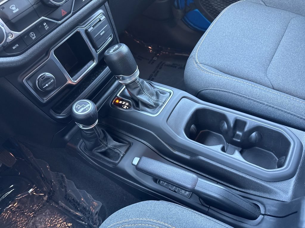 Used 2024 Jeep Wrangler Unlimited Sport AWD/4WD image 34