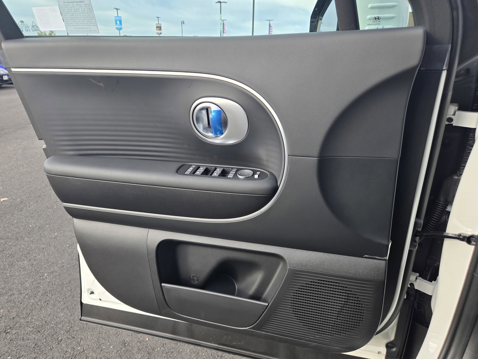 New 2026 Hyundai Ioniq 9 SE w/ Tow & Go Package image 22