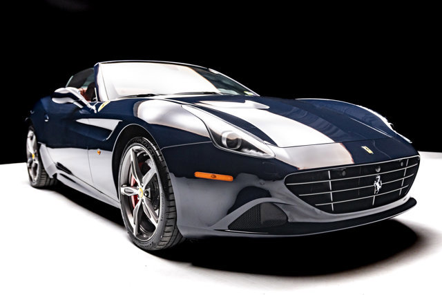 Used 2016 Ferrari California T RWD image 42
