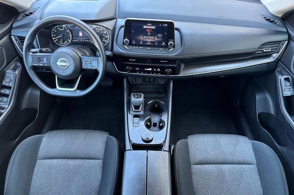 Used 2024 Nissan Rogue SV image 13