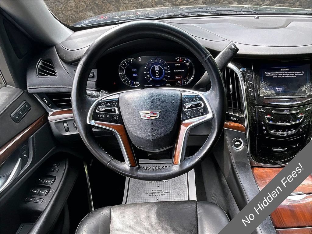 Used 2018 Cadillac Escalade Luxury AWD/4WD image 5