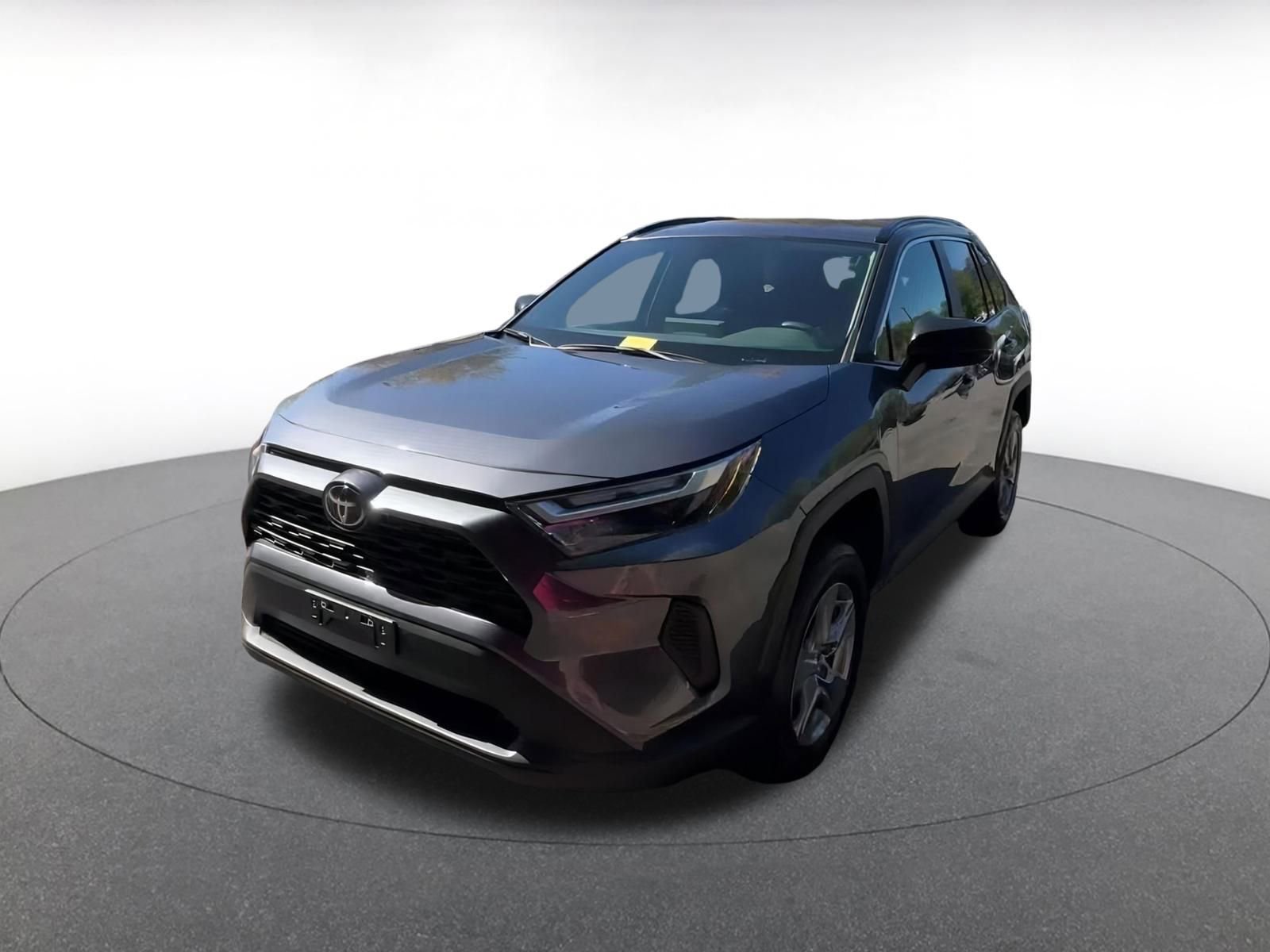 Used 2025 Toyota RAV4 LE image 7