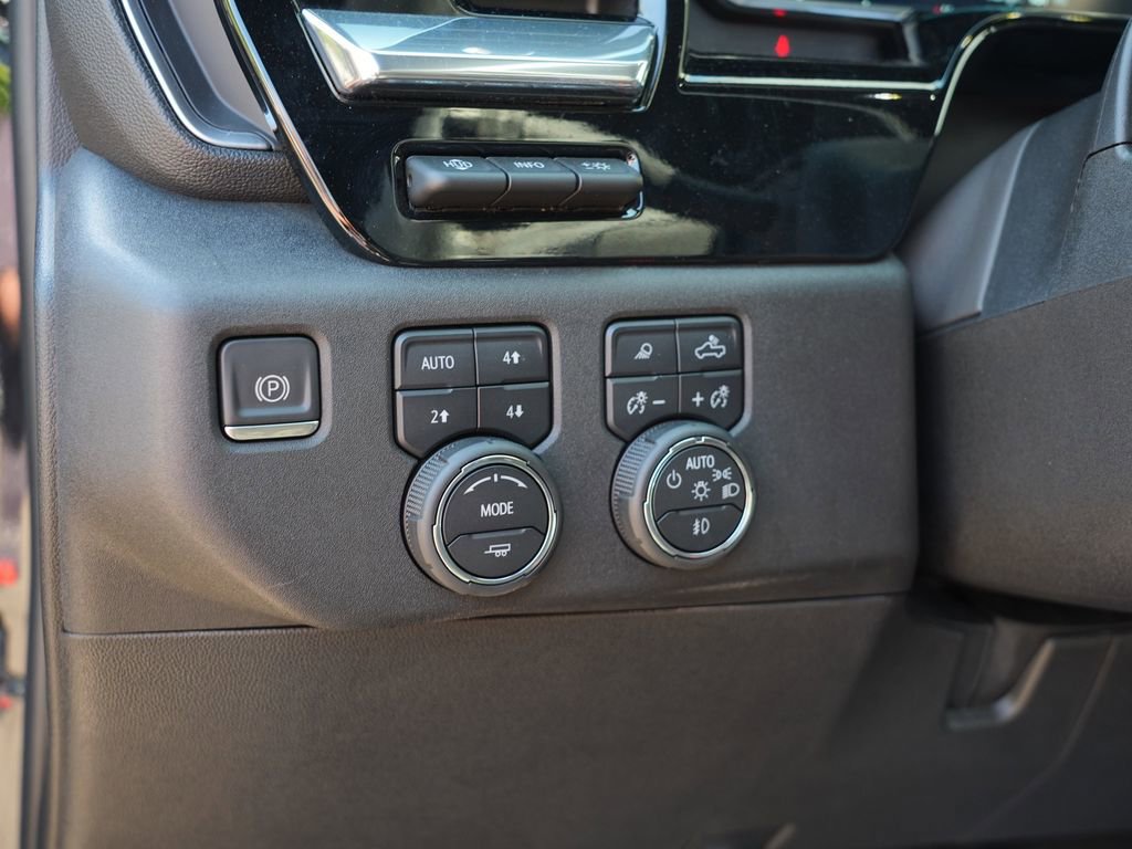 Used 2024 Chevrolet Silverado 3500 High Country w/ High Country Premium Package AWD/4WD image 16