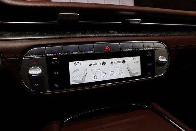 Used 2024 Genesis G90 3.5T AWD/4WD image 28