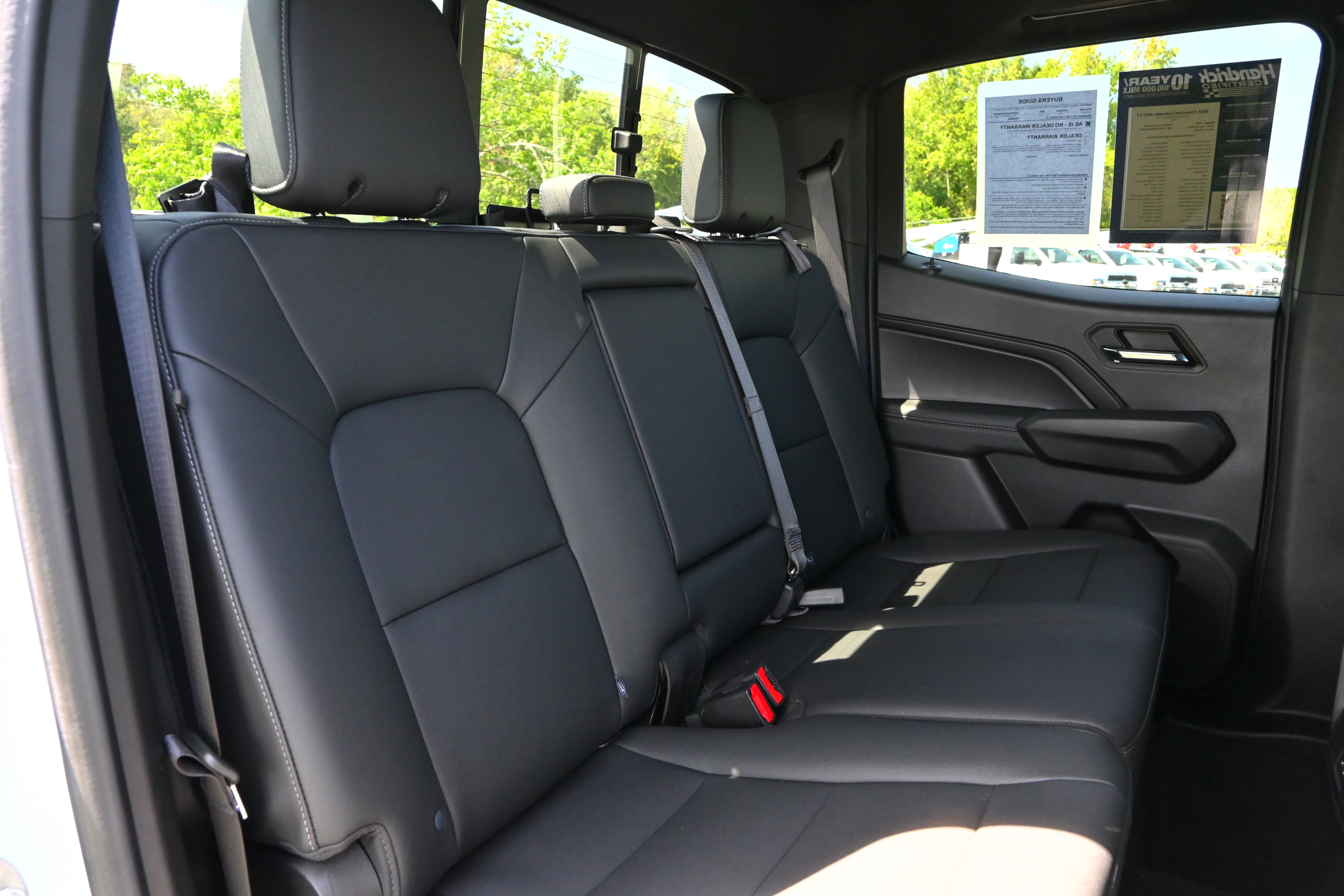 Certified 2024 Chevrolet Colorado LT w/ LT Convenience Package III image 9