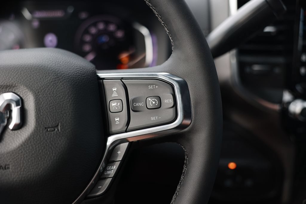New 2026 RAM 3500 Laramie AWD/4WD image 22