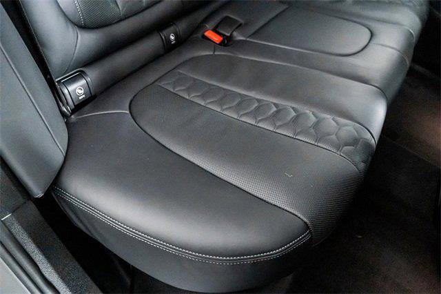 Used 2021 BMW X5 M w/ Executive Package image 34