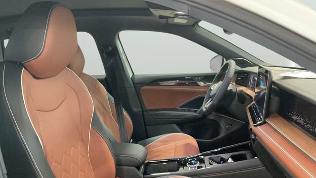 New 2026 Volkswagen Tiguan SEL R-Line AWD/4WD image 12