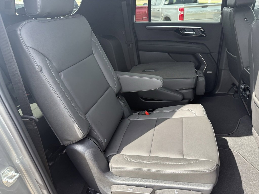 New 2026 Chevrolet Suburban LT w/ Comfort Package image 40