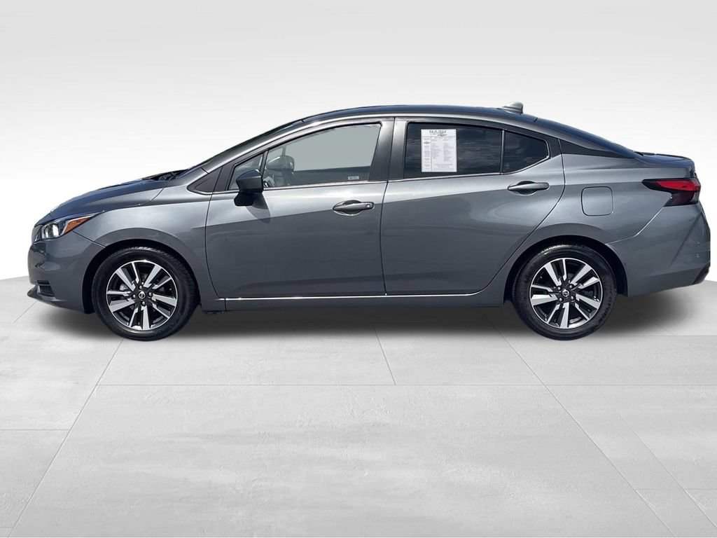 Used 2022 Nissan Versa SV FWD image 7