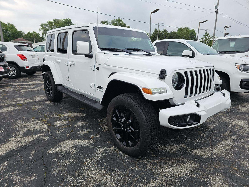 Used 2022 Jeep Wrangler Unlimited Sahara AWD/4WD image 3