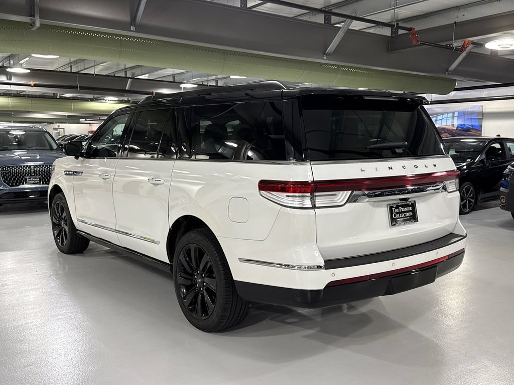 Used 2024 Lincoln Navigator L Black Label AWD/4WD image 4