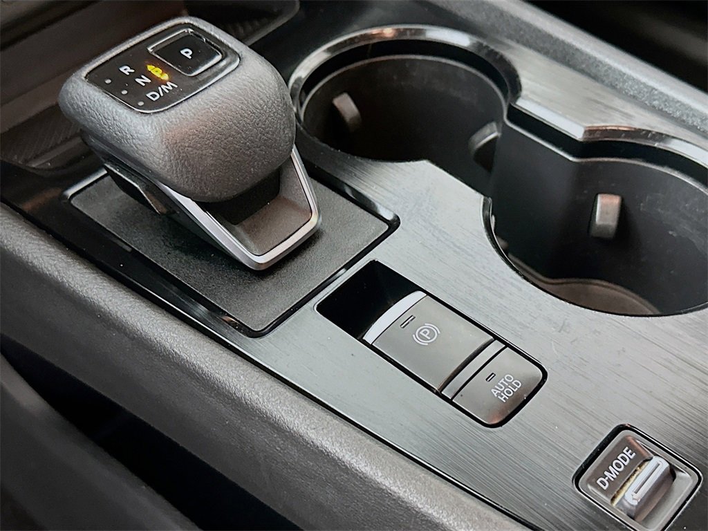 Used 2021 Nissan Rogue SV image 16