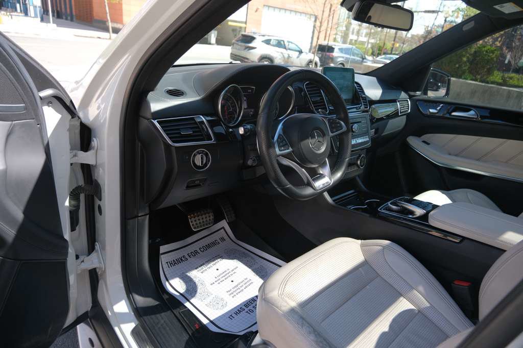 Used 2018 Mercedes-Benz GLS 63 AMG 4MATIC image 23